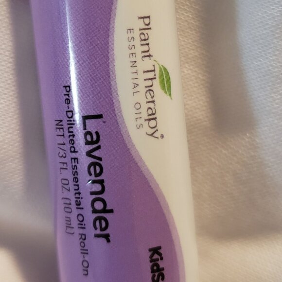 (NWOT) Aromatherapy Lavender Therapy Dough and Essential Oil Roll On - Picture 5 of 8